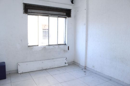 Quarto 2 de apartamento para alugar com 2 quartos, 44m² em Santa Ifigênia, São Paulo