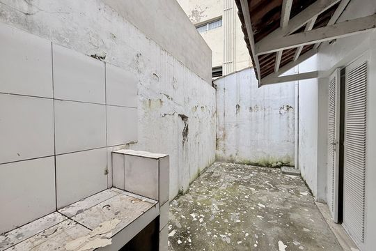 Quintal  de casa à venda com 3 quartos, 170m² em Santo Amaro, São Paulo