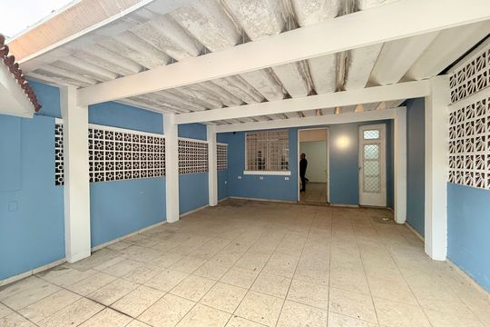 Garagem  de casa à venda com 3 quartos, 170m² em Santo Amaro, São Paulo
