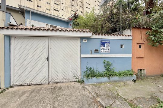 Fachada de casa à venda com 3 quartos, 170m² em Santo Amaro, São Paulo