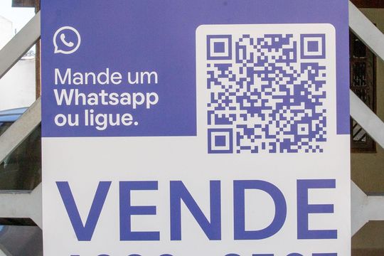 Plaquinha de casa à venda com 2 quartos, 208m² em Centro, Diadema