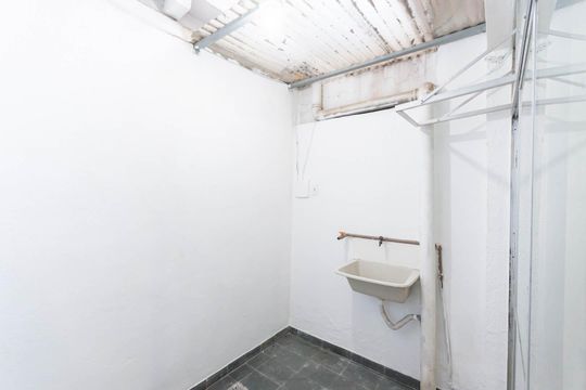 Área de Serviço de casa para alugar com 1 quarto, 50m² em Benfica, Rio de Janeiro
