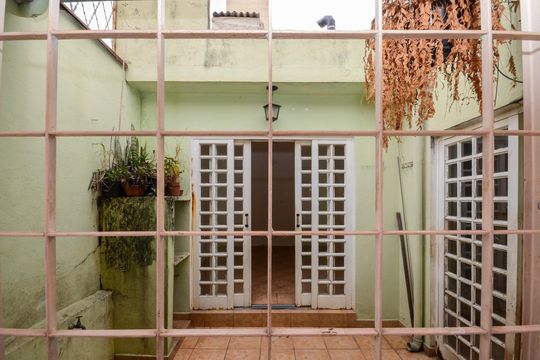 Quarto 1 - Janela de casa para alugar com 3 quartos, 282m² em Chácara Inglesa, São Paulo