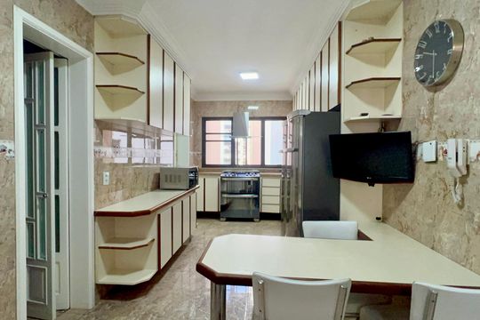 Cozinha de apartamento para alugar com 4 quartos, 210m² em Paraíso, São Paulo