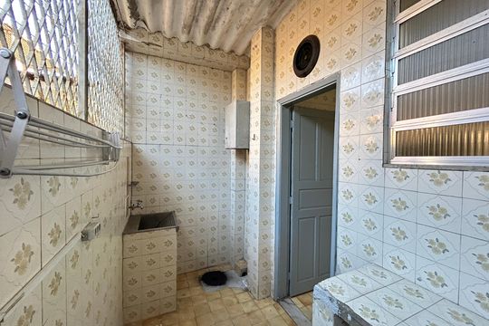 Área de Serviço de casa para alugar com 2 quartos, 55m² em Marechal Hermes , Rio de Janeiro