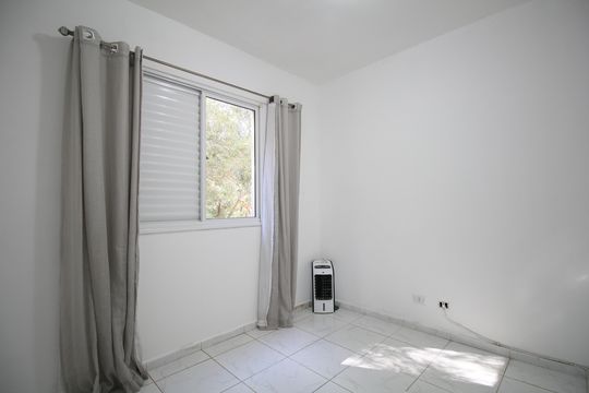 Quarto de apartamento para alugar com 2 quartos, 54m² em Vila Andrade, São Paulo