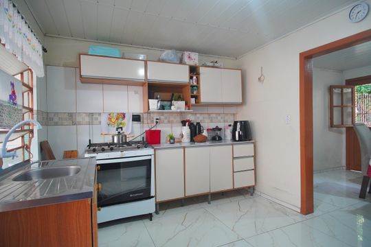 Cozinha 1 de casa à venda com 3 quartos, 180m² em Scharlau, São Leopoldo