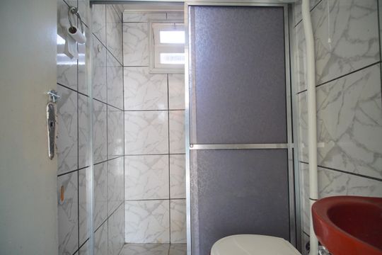 Banheiro de casa para alugar com 2 quartos, 80m² em Feitoria, São Leopoldo