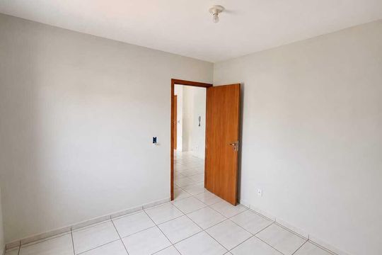 Quarto de apartamento para alugar com 2 quartos, 47m² em Shopping Park, Uberlândia