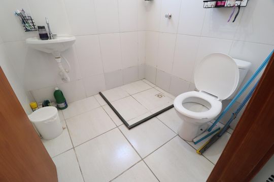 Banheiro Social de apartamento para alugar com 2 quartos, 47m² em Shopping Park, Uberlândia