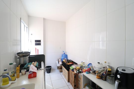 Cozinha de apartamento para alugar com 2 quartos, 47m² em Shopping Park, Uberlândia