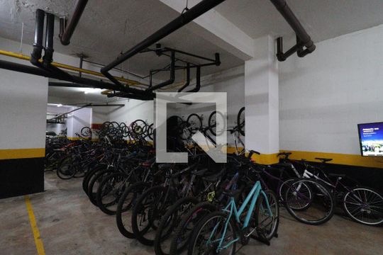 Bicicletário de apartamento à venda com 2 quartos, 70m² em Vila Castelo, São Paulo
