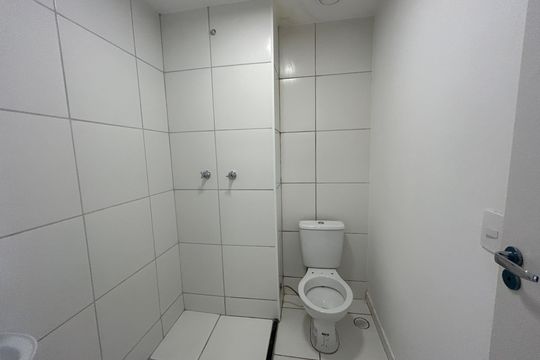 Banheiro de apartamento para alugar com 2 quartos, 40m² em Cachambi, Rio de Janeiro