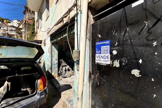 Fachada de casa à venda com 3 quartos, 154m² em Bota Fogo, Rio de Janeiro