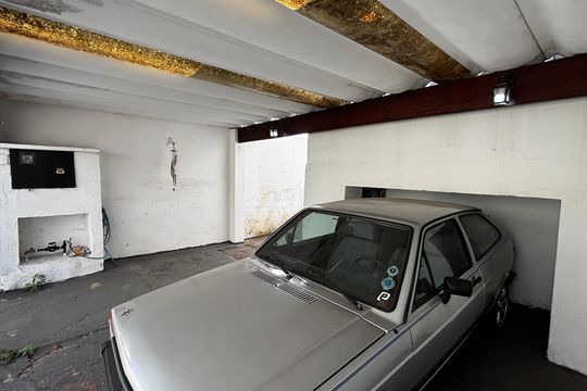 Garagem de casa à venda com 2 quartos, 156m² em Vila Francisco Matarazzo, Santo André