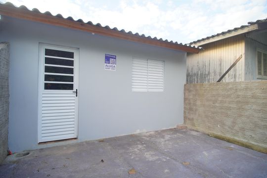 Área externa de casa para alugar com 1 quarto, 40m² em Feitoria, São Leopoldo