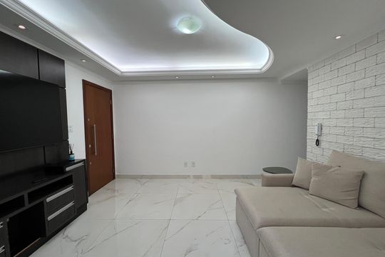Sala de apartamento à venda com 2 quartos, 75m² em Paquetá, Belo Horizonte