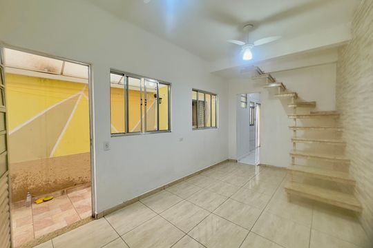 Sala de casa para alugar com 2 quartos, 43m² em Cidade Parque Alvorada, Guarulhos
