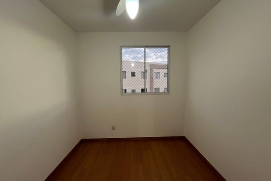 Quarto 2 de apartamento para alugar com 2 quartos, 44m² em Chacaras Reunidas Santa Terezinha, Contagem