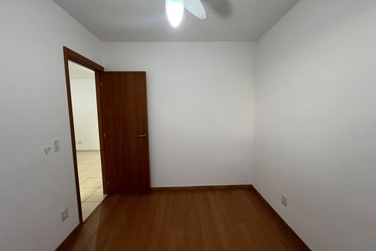 Quarto 2 de apartamento para alugar com 2 quartos, 44m² em Chacaras Reunidas Santa Terezinha, Contagem
