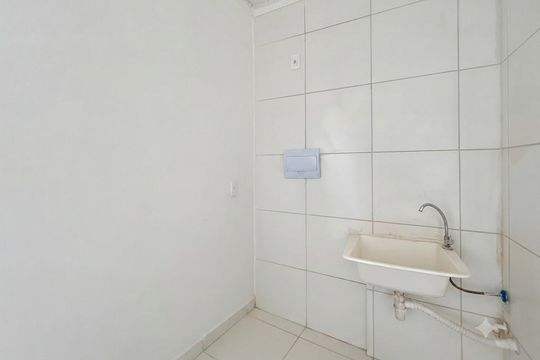 Área de Serviço de apartamento para alugar com 2 quartos, 34m² em Jardim São Luís, São Paulo