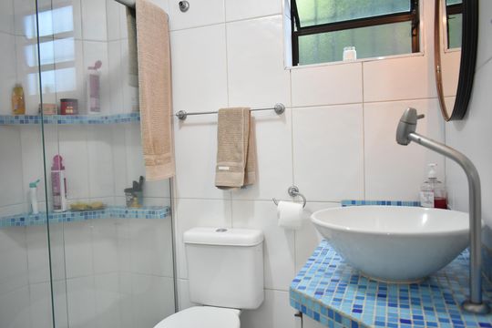Banheiro de apartamento à venda com 2 quartos, 62m² em Planalto Paulista, São Paulo