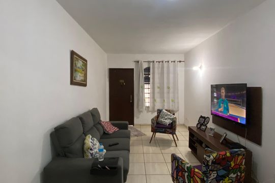 Casa à venda com 3 quartos, 132m² em Quitaúna, Osasco