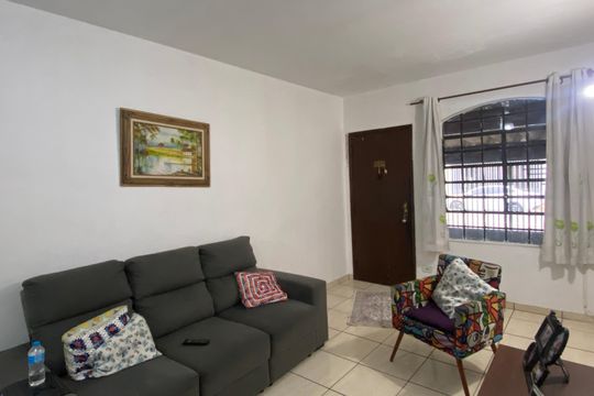 Sala de casa à venda com 3 quartos, 132m² em Quitaúna, Osasco