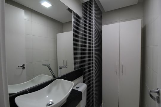 Lavabo de apartamento para alugar com 3 quartos, 105m² em Freguesia (jacarepaguá), Rio de Janeiro