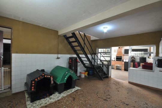 Área de serviço  de casa à venda com 4 quartos, 1180m² em Horto Florestal, São Paulo