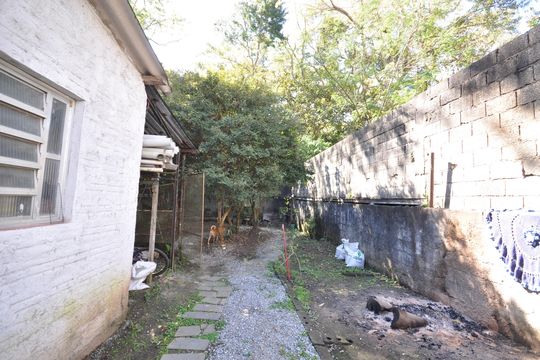 Quintal de casa à venda com 4 quartos, 1180m² em Horto Florestal, São Paulo