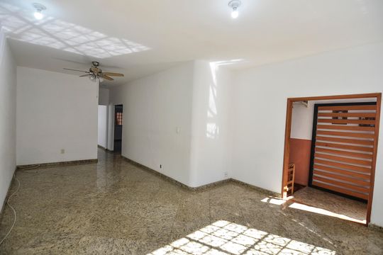 Sala de casa à venda com 3 quartos, 130m² em Andarai, Rio de Janeiro