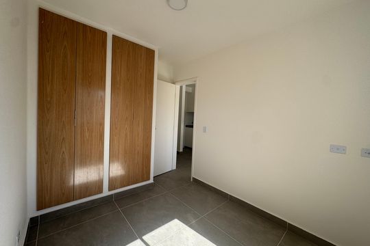Quarto 1 de apartamento para alugar com 2 quartos, 42m² em Vila Osasco, Osasco