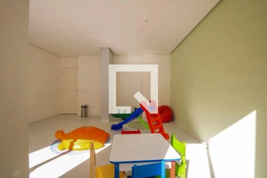Área comum de apartamento para alugar com 2 quartos, 42m² em Vila Osasco, Osasco