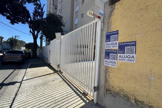 Fachada com PLACA de apartamento para alugar com 2 quartos, 42m² em Vila Osasco, Osasco