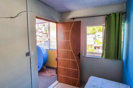 Casa à venda com 3 quartos, 130m² em Olaria, Rio de Janeiro