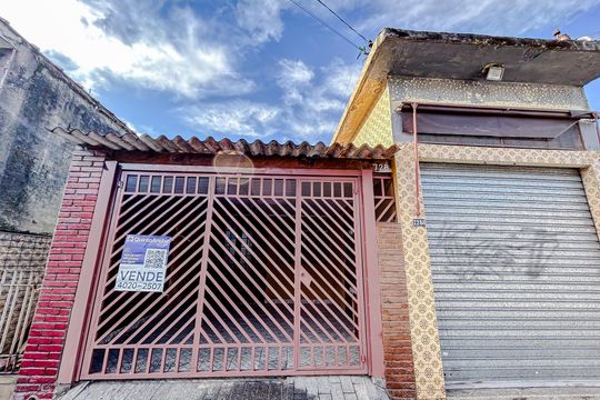Fachada  de casa à venda com 2 quartos, 155m² em Vila Santa Isabel, São Paulo