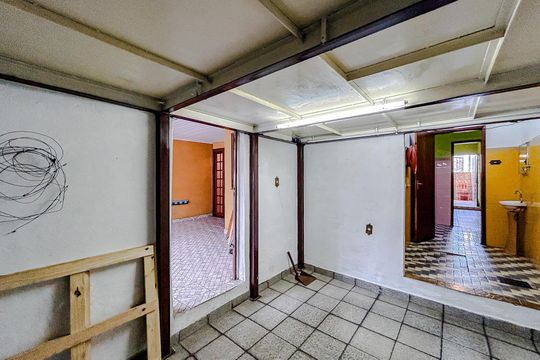 Garagem de casa à venda com 2 quartos, 155m² em Vila Santa Isabel, São Paulo