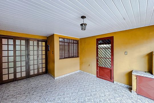 Garagem de casa à venda com 2 quartos, 155m² em Vila Santa Isabel, São Paulo