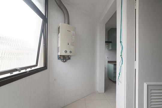 Área de serviço de apartamento para alugar com 2 quartos, 65m² em Nova Piraju, São Paulo