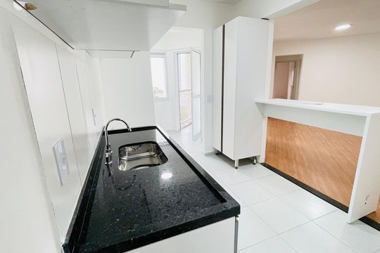 Cozinha de apartamento para alugar com 2 quartos, 82m² em Parque Esplanada do Embu, Embu das Artes