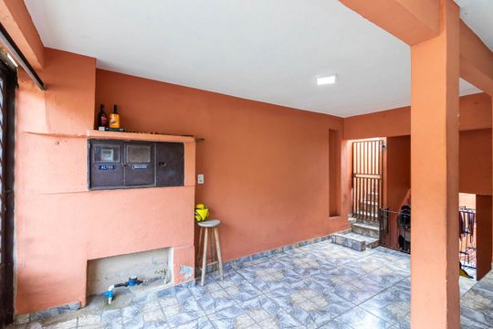 Garagem de casa à venda com 3 quartos, 150m² em Vila Continental, São Paulo
