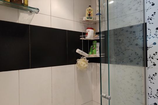Banheiro Social de apartamento à venda com 3 quartos, 60m² em Jacarepaguá, Rio de Janeiro