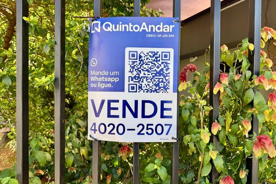 Placa de apartamento à venda com 2 quartos, 52m² em Jardim Casablanca, São Paulo