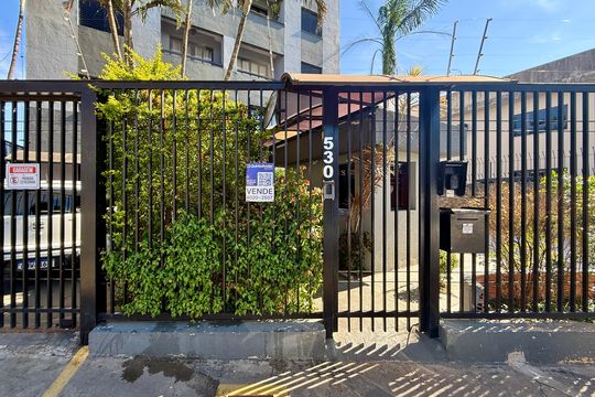 Fachada de apartamento à venda com 2 quartos, 52m² em Jardim Casablanca, São Paulo