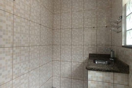 Cozinha de casa para alugar com 1 quarto, 25m² em Piam, Belford Roxo