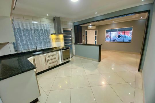Cozinha de casa para alugar com 4 quartos, 209m² em Jardim Joao Paulo II, Sumaré