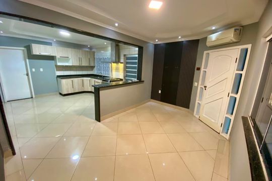 Casa para alugar com 4 quartos, 209m² em Jardim Joao Paulo II, Sumaré