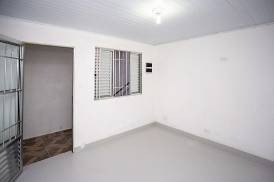 Sala de casa para alugar com 2 quartos, 152m² em Conceição, Diadema
