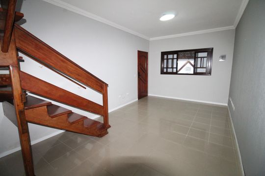 Casa para alugar com 3 quartos, 117m² em Jardim Alvorada, São José dos Campos